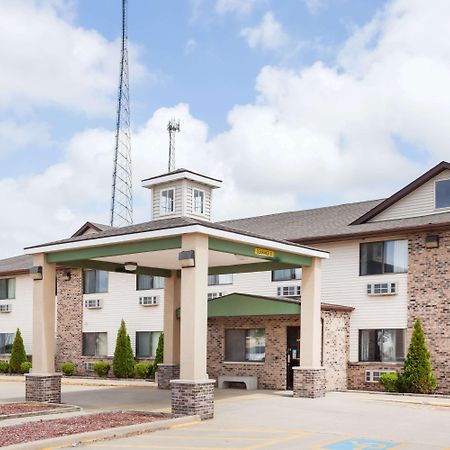 במוטל Super 8 By Wyndham Mclean/Bloomington Sw מראה חיצוני תמונה