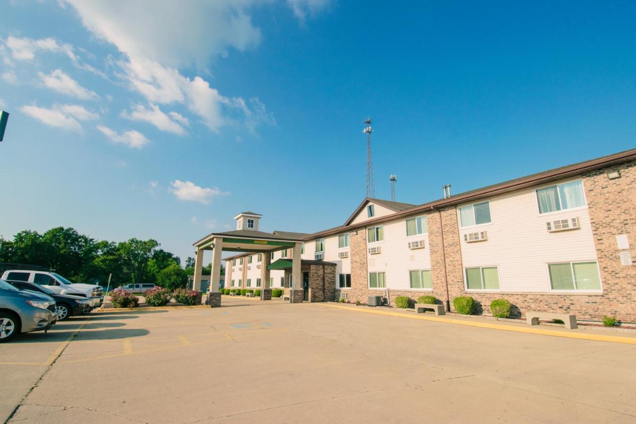 במוטל Super 8 By Wyndham Mclean/Bloomington Sw מראה חיצוני תמונה